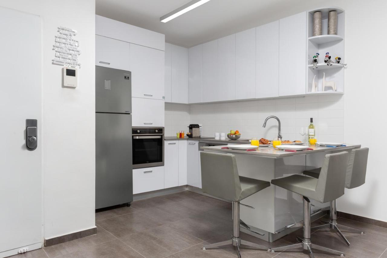 Florentine 2Br With Sea View By Holyguest Tel Aviv Eksteriør billede
